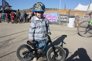 I SPOTTED THIS LITTLE BABY AND IT'S SPECIALIZED FACTORY RIDER SCOOTEN AROUND AND GETTING A LOT OF ATTENTION.