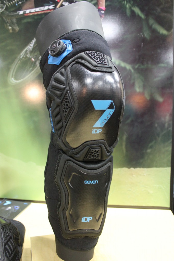 Interbike 2013: SEVEN iDP TACTIC SERIES PROTECTION - MtnBikeRiders.com