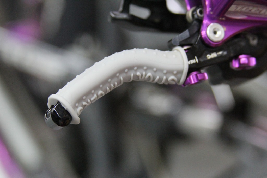 STICKY FINGERS BRAKE GRIPS