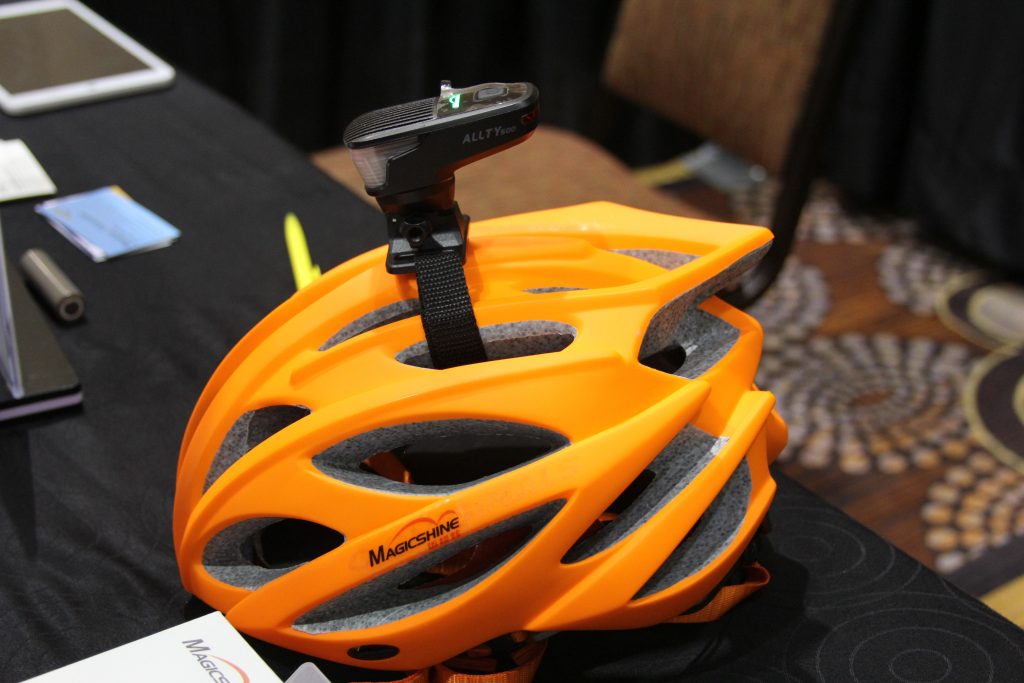 DUAL BLINKING LIGHT WAS COOL. IT WAS BRIGHT BOTH FRONT AND BACK AND WITH FLASHING FEATURES THIS IS A GOOD THING NO MATTER WHAT YOU RIDE.