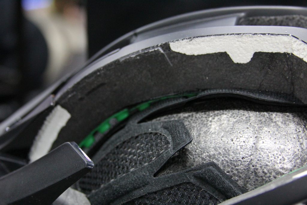 THE CUT-AWAY OF KALI'S TRAIL / ALL-MOUNTAIN HELMETS. YOU GET THE SAME FEATURES AS THE FULLFACE.