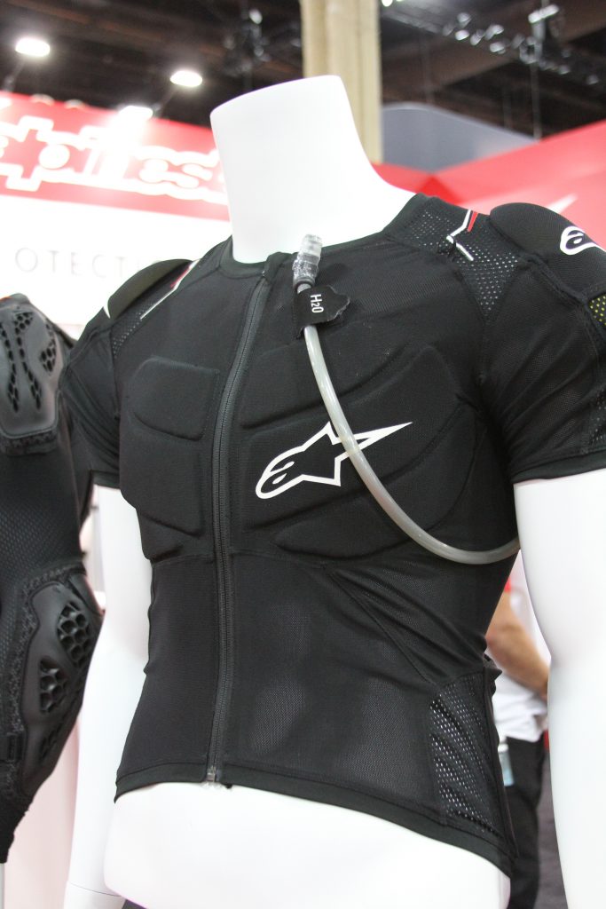 THIS IS THE SHORT SLEEVE ENDURO PROTECTION FROM ASTARS.