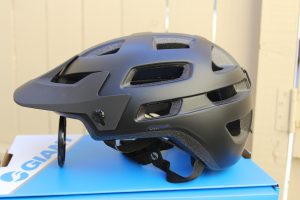 GIANT BICYCLES RAIL HELMET MIPS.