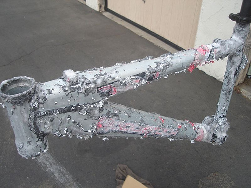 how to strip bike paint